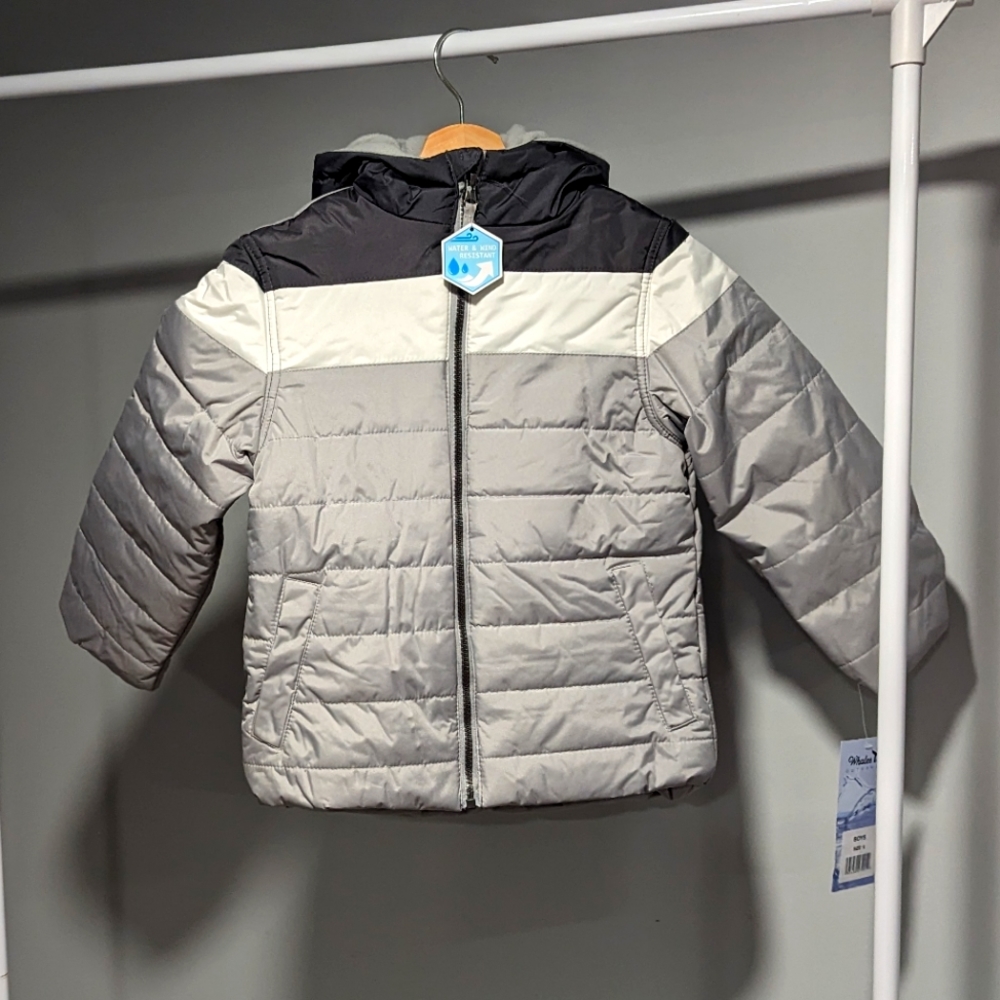 Whales Tail Outerwear Boys Size 6 Gray/White/Black With Inside Name Tag